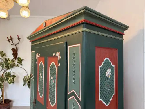 Originaler Handbemalter Bauernschrank Dielenschrank Bauernstube G1870