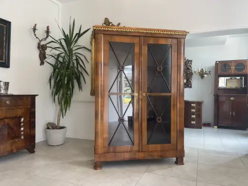 Sale Biedermeier Vitrine Bücherschrank Nussholz A4483
