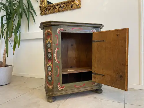 Bäuerliche Anrichte Sideboard Kasterl Bemalt Fichtenholz G1266