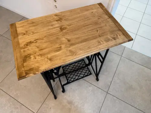 Bäuerlicher Tisch Nähmaschinentisch Gusseisern TraumG2023