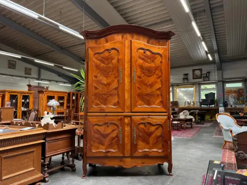 Kabinettschrank um 1800 – viertürig, Nussbaum, Originalzustand Antiquität ifanti