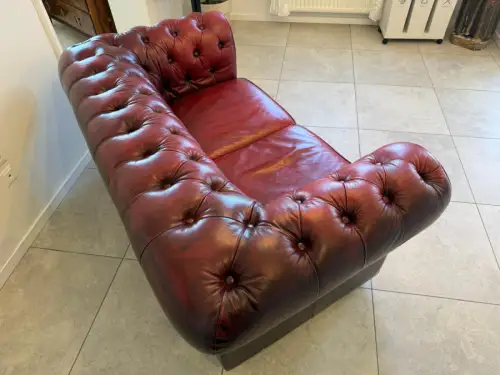 Chesterfield 2er Clubsofa Diwan Couch Oxblood Kultmöbel G2088