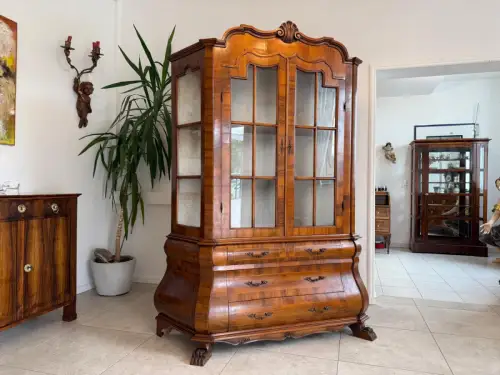 Barockstil Vitrine Nussholz Glasschrank Bücherschrank G2103
