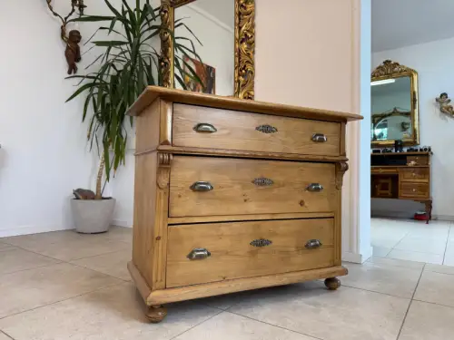 Restaurierte Gründerzeit 3 Laden  Kommode Weichholz Antik  G2205