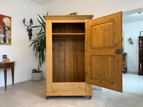 Restaurierter Biedermeier Bauernschrank Naturholzschrank G2207