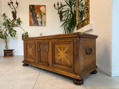 Authentische Barock Truhe Eisenbeschlagen Hartholz Antiquität G2222