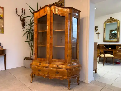 Barockstil Vitrine Intarsiert Nussholz Bücherschrank Stilschrank G2304