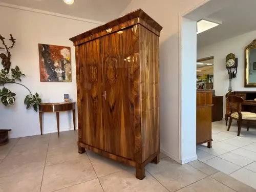 Sale Restaurierter Biedermeier Schrank Kleiderkasten Hallenschrank G2347