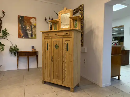 Bäuerliches Jugendstil Vertiko Anrichte Kommodemit Spiegel G2384