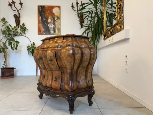 Prächtige geschweifte Barockstil Kommode Authentikum D1035