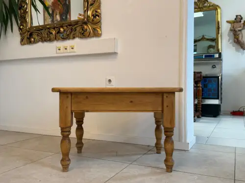 Massiver Couchtisch Bauerntisch Wohnzimmertisch Bauernstube D1057
