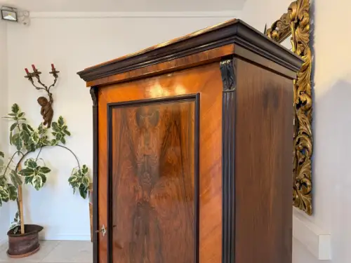 Gründerzeit Kleiderschrank Kasten Nussholz Furniert Antiquität D1090