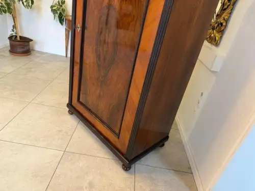 Gründerzeit Kleiderschrank Kasten Nussholz Furniert Antiquität D1090