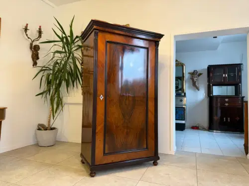 Gründerzeit Kleiderschrank Kasten Nussholz Furniert Antiquität D1090