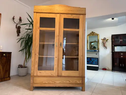 hübsche Jugendstil Vitrine Bauernvitrine Bauernschrank Naturholz Bücherschrank D