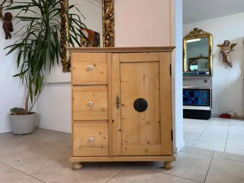 Bäuerlicher uriger Brotschrank Almerschrank Speiskasten Bauernkasten Antik D1202