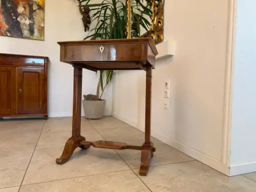 Restauriert Tisch Nähtischerl Biedermeier Beistelltisch Antiquität D1210