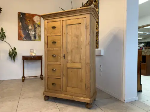 Bäuerlicher uriger Brotschrank Almerschrank Speiskasten Bauernkasten D1244