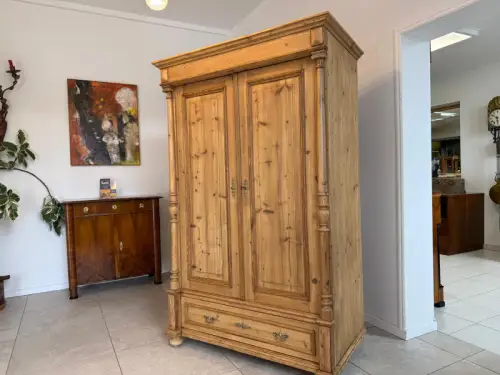 Restaurierter Originaler Gründerzeit Garderobenschrank Säulenschrank Antiquität 