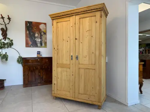 Restaurierter Gründerzeit Bauernschrank Naturholzschrank Weichholz D2502