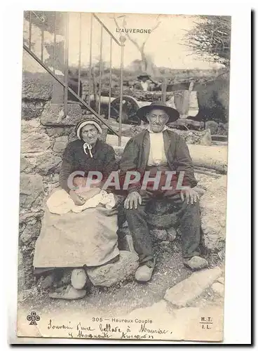 Auvergne Cartes postales Heureux couple TOP