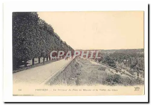 Poitiers Cartes postales La terrasse du parc de Blossac et la vallee du Clain