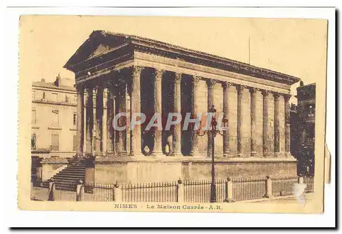 Nimes Cartes postales moderne La maison carree