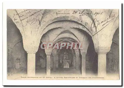 Cartes postales Eglise souterraine du 9eme A gauche sarcophages et tombeaux des chanoinesses