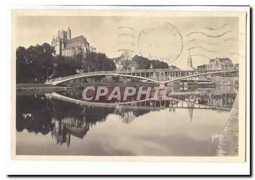 Auxerre Cartes postales moderne La passerelle sur l&#39Yonne et la cathedrale