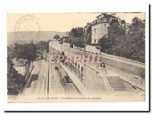 Pau Cartes postales le boulevard des Pyrenees