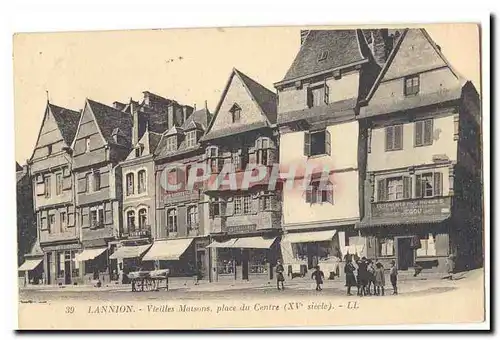 Lannion Cartes postales Vieilles maisons place du Centre (XVe siecle) (commerces)