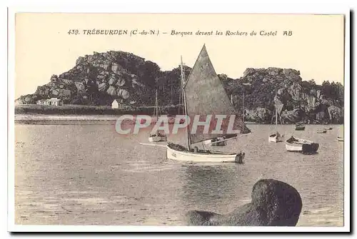 Trebeurden Cartes postales Barques devant les rochers du castel