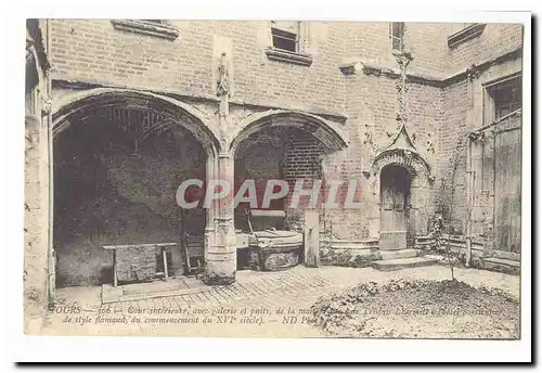 Tours Ansichtskarte AK Cour interieure avec galerie et puits de al maison dite de Tristan Lhermite