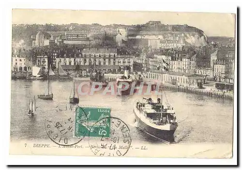 Dieppe Ansichtskarte AK L�avant port Sortie de La malle (bateaux)