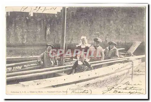 Concarneau Ansichtskarte AK (bateau enfant) (tres animee) (carte precuseur)