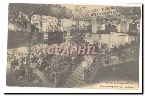 TRoyes Cartes postales Interieur des MAgasins reunis
