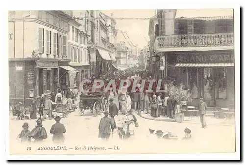 Angouleme Cartes postales Rue de Perigueux (tres animee)