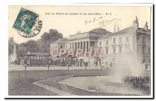 Tours Cartes postales Le palais de justice et les jets d&#39eau (train)