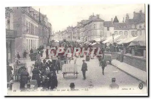 Alencon Cartes postales Rue du Cours un jour de marche (Reproduction)