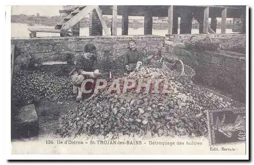 Ile d&#39Oleron Cartes postales St Trojan les Bains Cartes postales detroquage des huitres (reproduction)