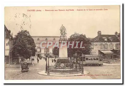 Troyes Ansichtskarte AK Monument aux enfants de l&#39Aube Avenue de la gare et nouvelle gare (animee)