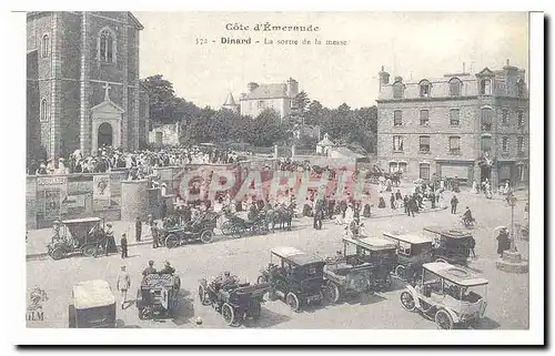 Cote d&#39emeraude Ansichtskarte AK Dinard La sorite de la messe (reproduction)