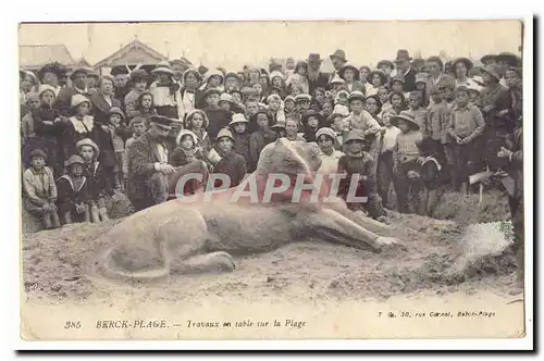 Berck Plage Cartes postales Travaux de sable sur la plage (tres animee)