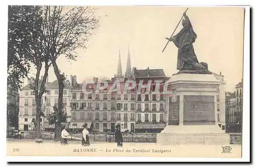 Bayonne Ansichtskarte AK La place du cardinal Lavigerie