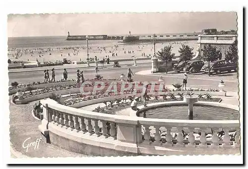 Les Sables d'Olonne Cartes postales Les jardins du palais de justice et la jetee