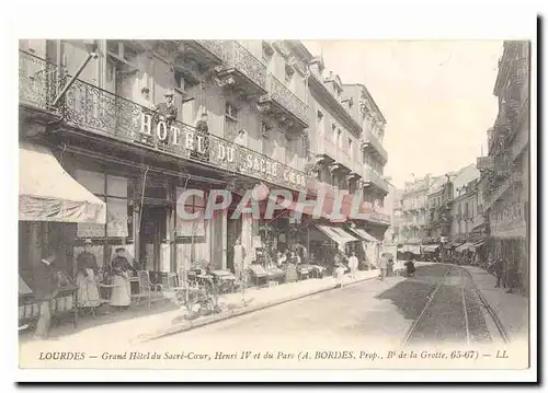 Lourdes Ansichtskarte AK Grand hotel du SAcre Coeur Henri IV et du parc (animee)