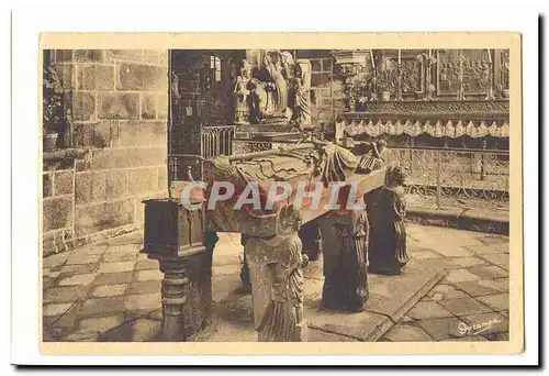 Locronan Ansichtskarte AK Interieur de la chapelle du Penity 15eme Tombeau de Saint roman