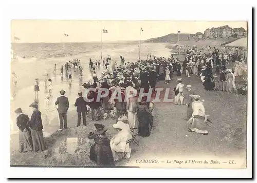 Cabourg Cartes postales La plage a l&#39heure du bain