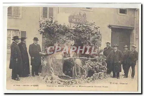 Vue de la gerbe d&#39eau de la merveilleuse Source Magic a Vittel (Vosges) Cartes postales