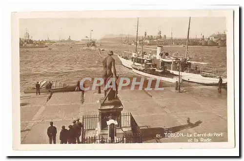 Toulon Ansichtskarte AK Le carre du port et la Rade (bateaux militaires)